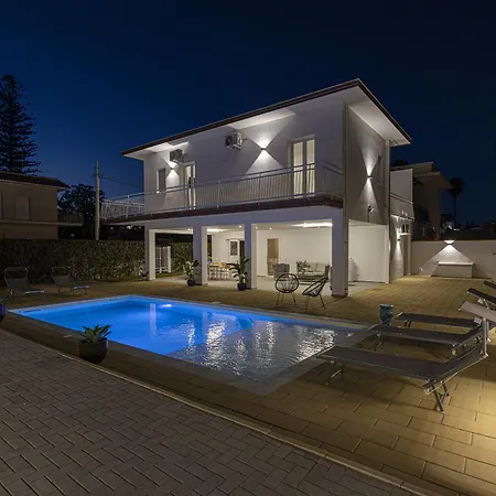 ヴィラ Almare Private Pool 4 En 250m *